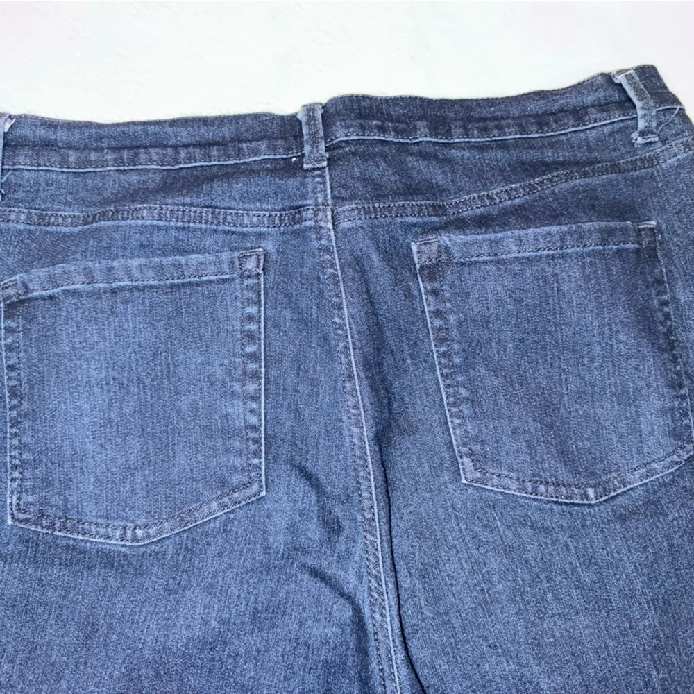 Gloria Vanderbilt Blue Denim Jeans - Picture 3 of 4
